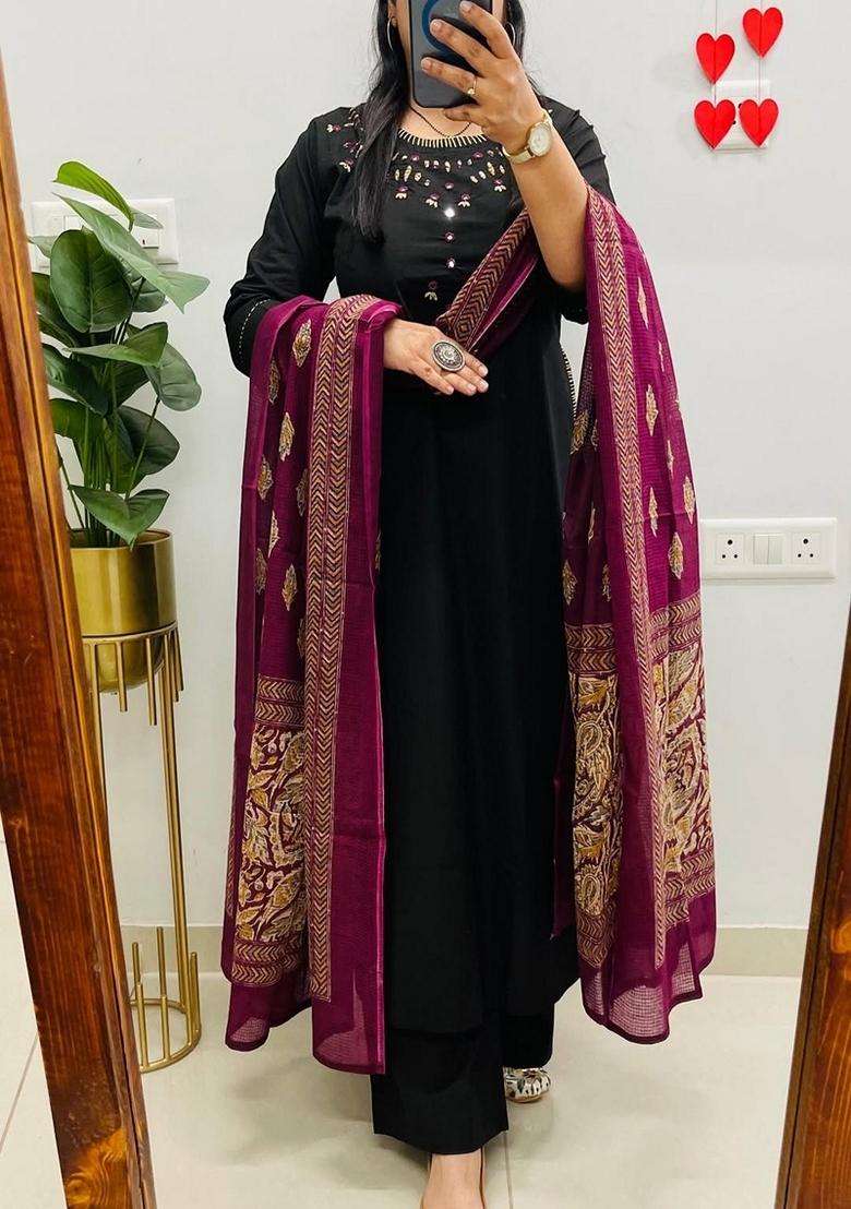 Black Embroidered Cotton Straight Kurta Set - Indya