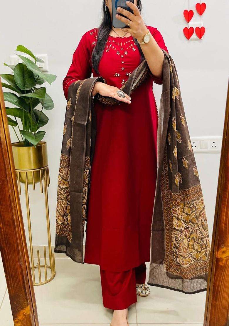 Red Embroidered Cotton Straight Kurta Set - Indya