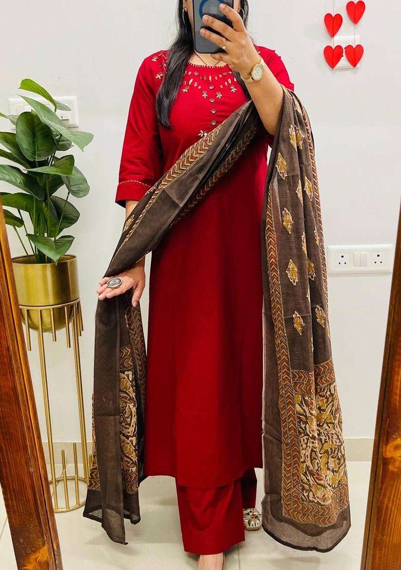 Red Embroidered Cotton Straight Kurta Set - Indya