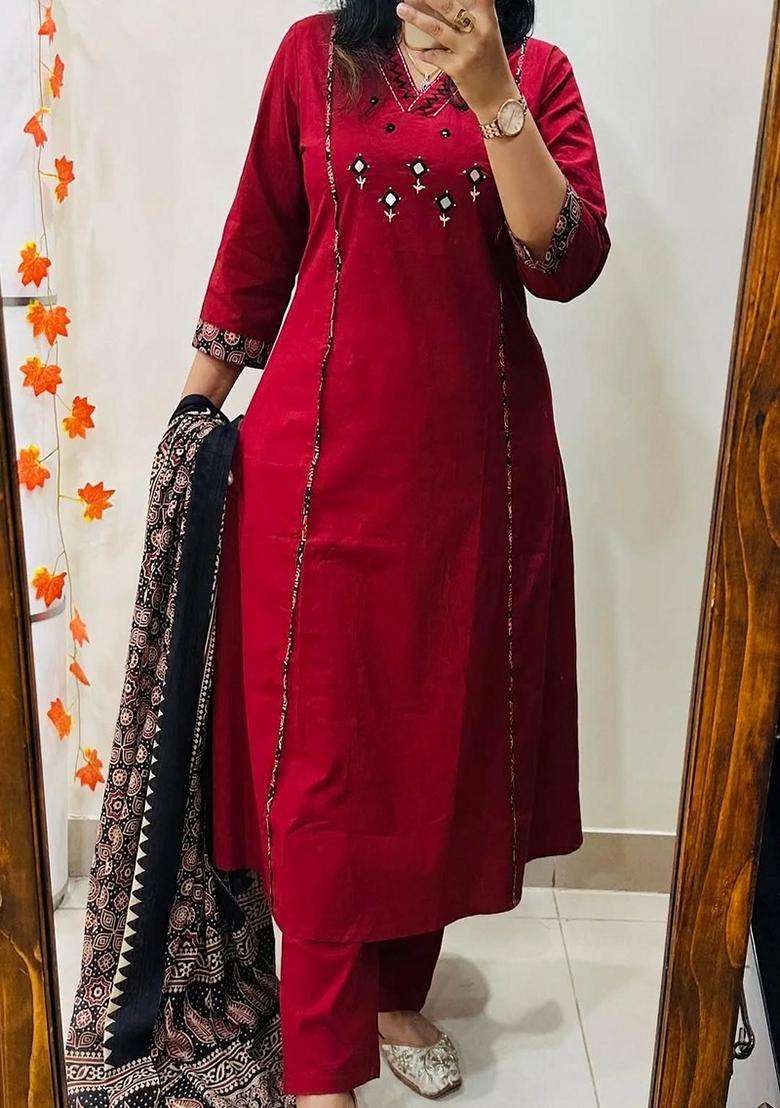 Red Mirror Work Cotton Straight Kurta Set - Indya