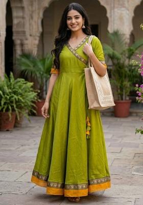 Green Embroidery Vichitra Kurti Set