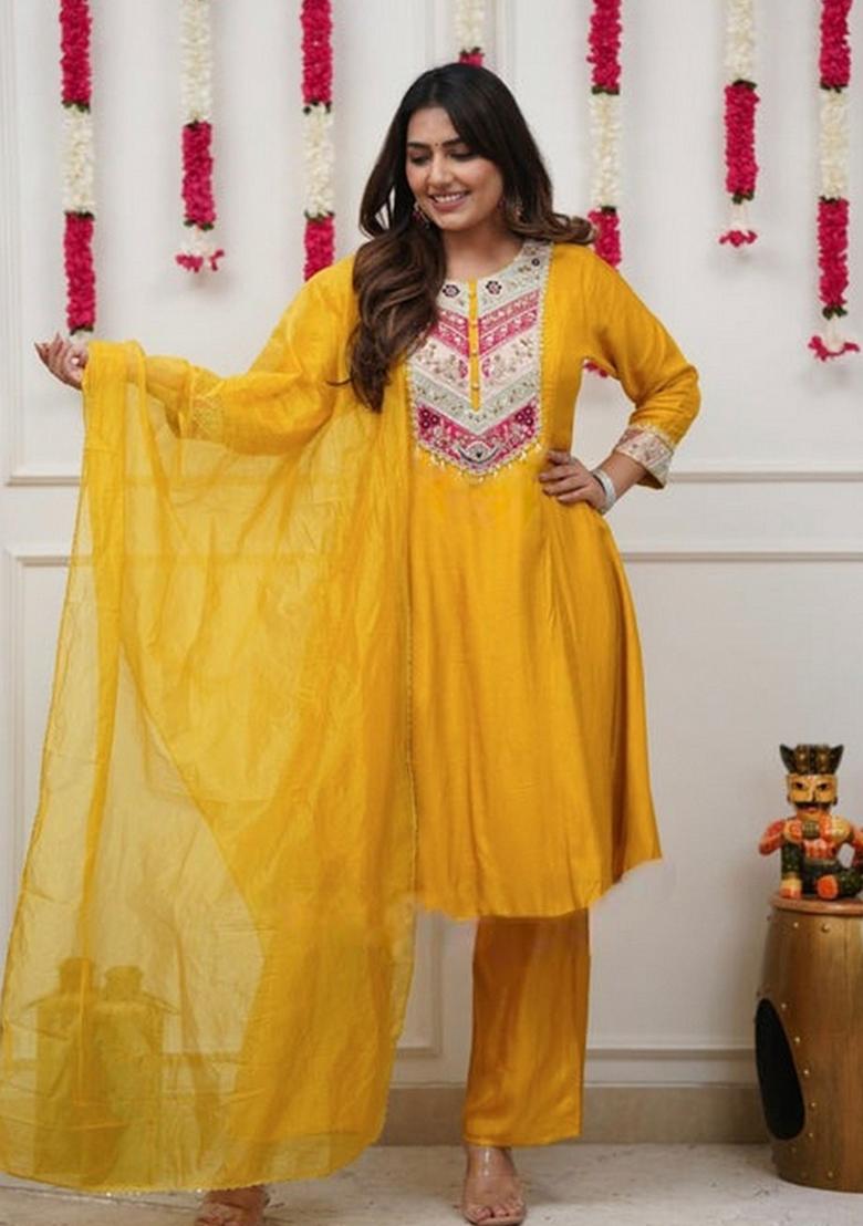 Yellow Embroidery Chanderi Kurta Set - Indya