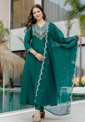 Green Embroidery Chiffon Kurta Set