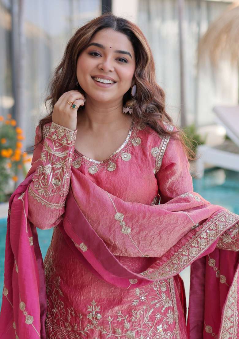 Pink Sequins Work Silk Kurta Set - Indya