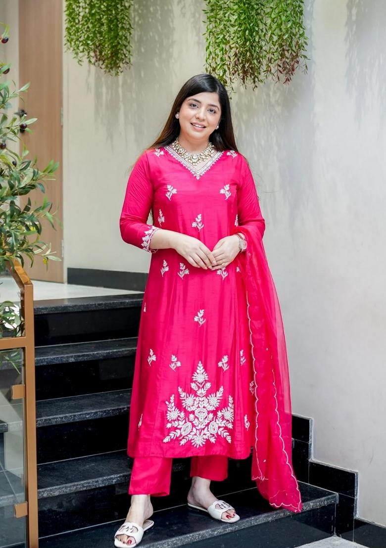 Pink Embroidery Silk Kurta Set - Indya