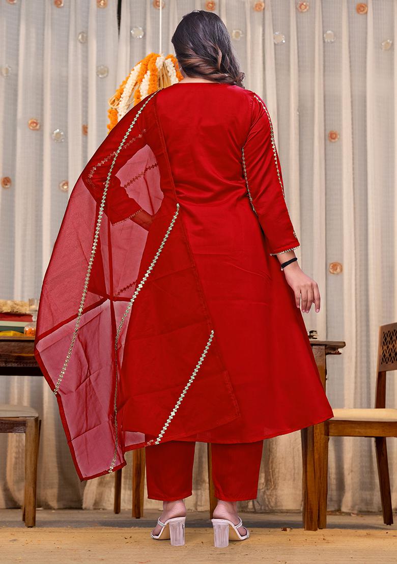Red Embroidery Chanderi Kurta Set - Indya