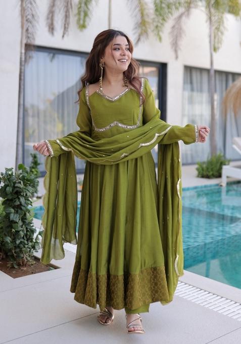 Green Embroidery Chanderi Kurta Set
