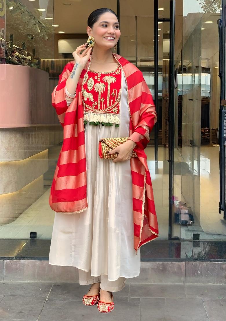 Red Embroidery Silk Kurta Set - Indya