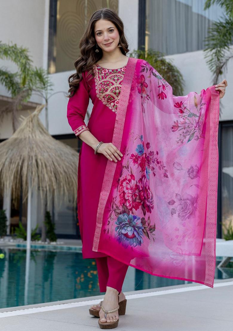 Magenta Embroidery Chanderi Kurta Set - Indya