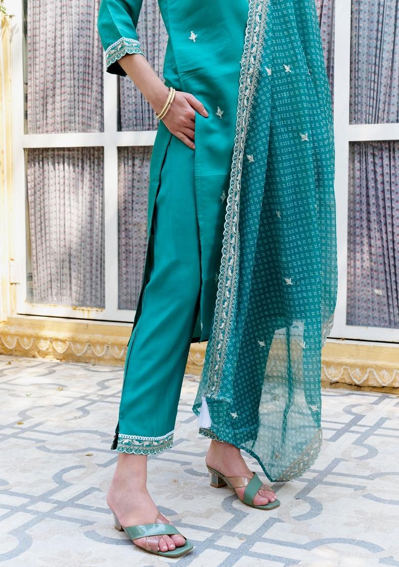 Blue Embroidery Silk Kurta Set - Indya
