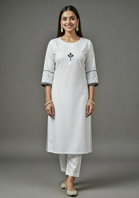 Maroon Embroidery Rayon Kurta Set