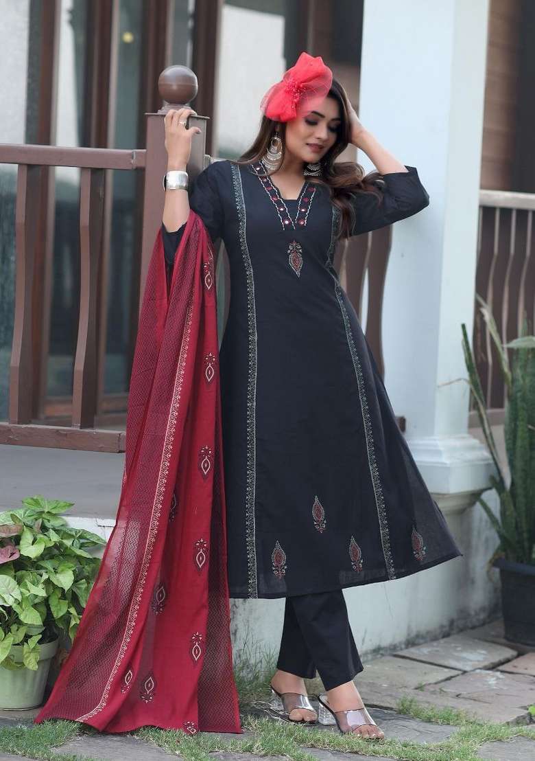 Black Embroidery Cotton Salwar Kameez - Indya