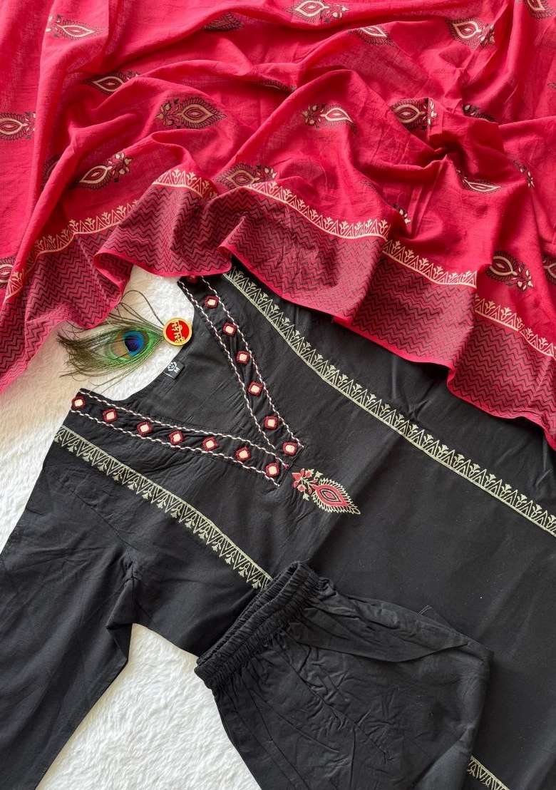 Black Embroidery Cotton Salwar Kameez - Indya
