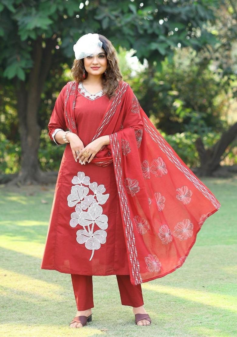 Red Embroidery Cotton Kurta Set - Indya