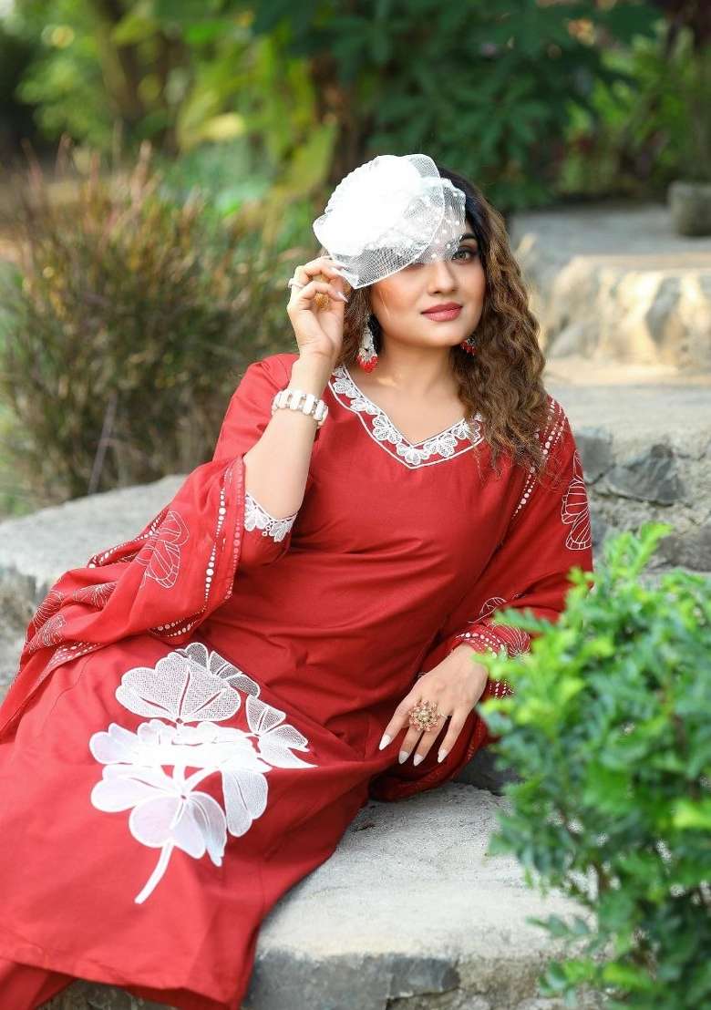 Red Embroidery Cotton Kurta Set - Indya