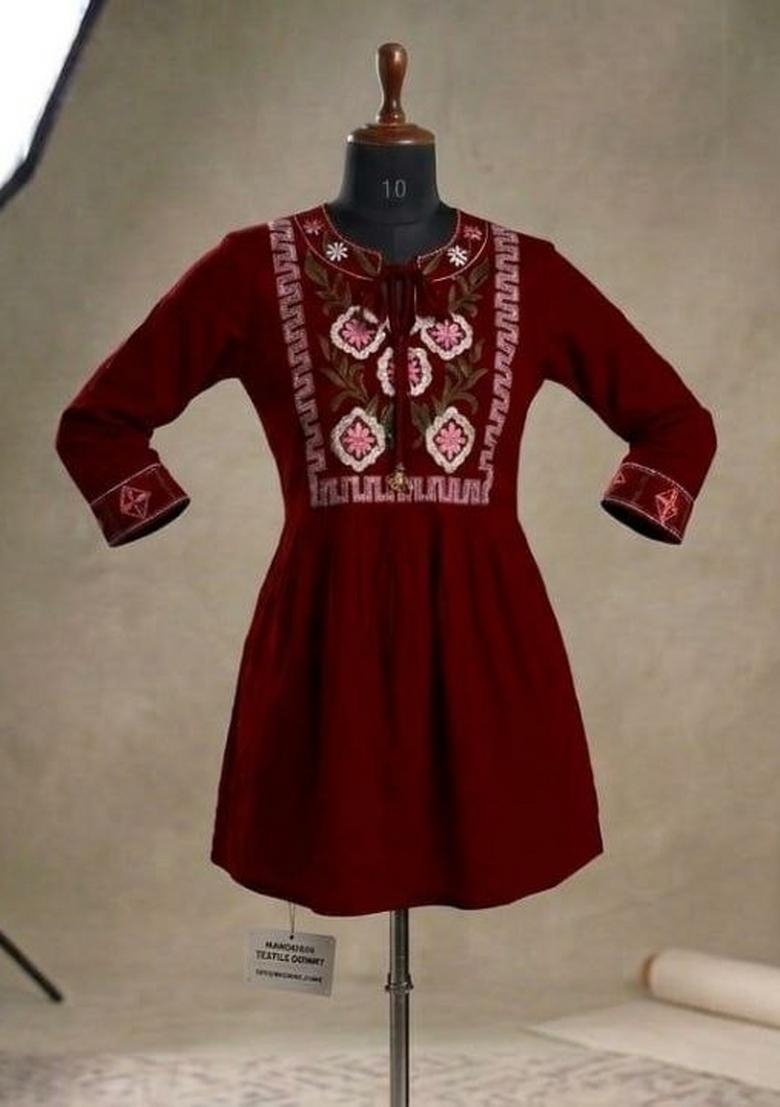 Maroon Embroidery Rayon Kurta - Indya