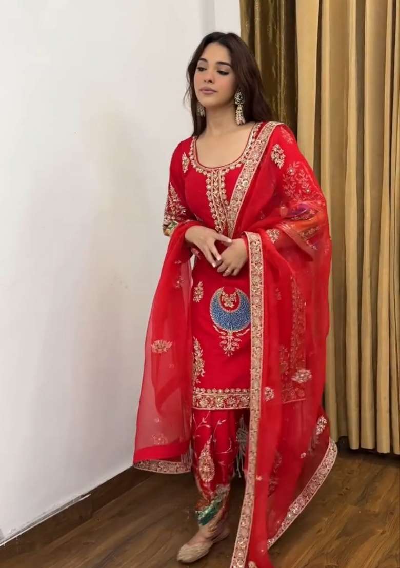 Red Embroidery Silk Blend Salwar Suit Set - Indya