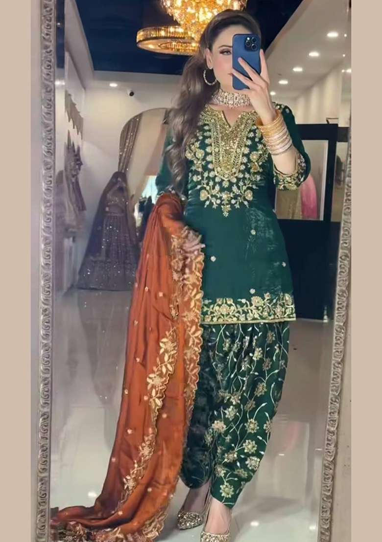 Green Embroidery Silk Blend Salwar Suit Set - Indya