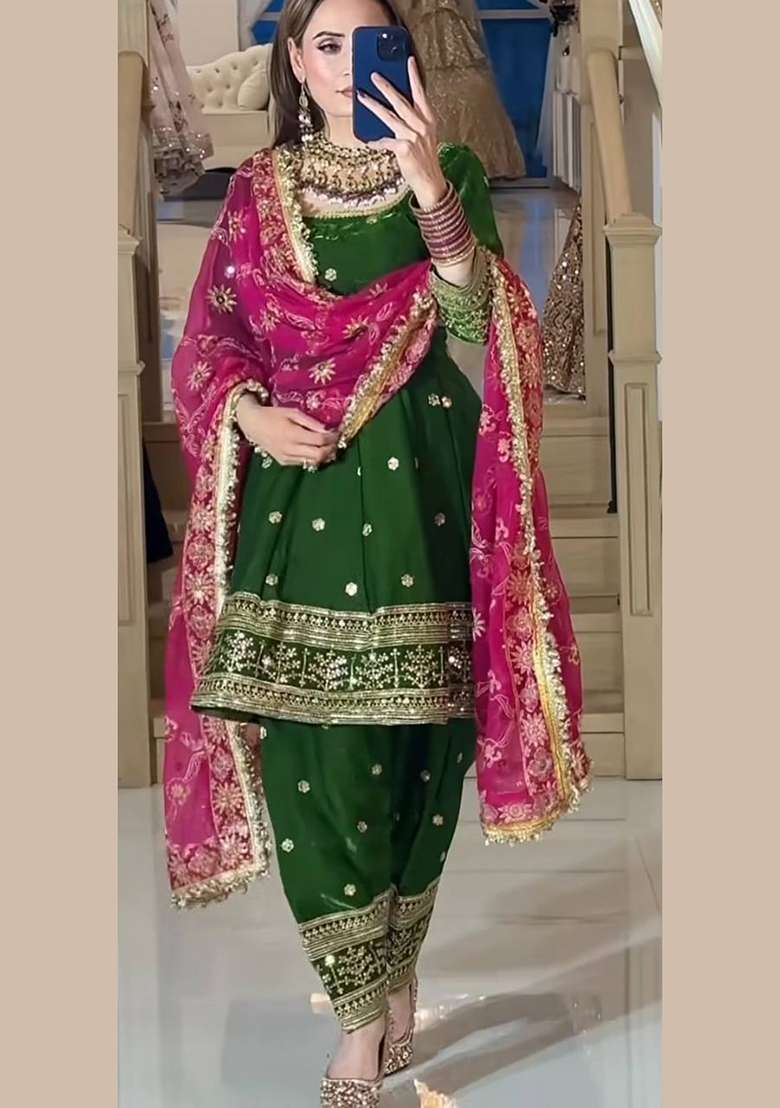 Green Embroidery Silk Blend Salwar Suit Set - Indya