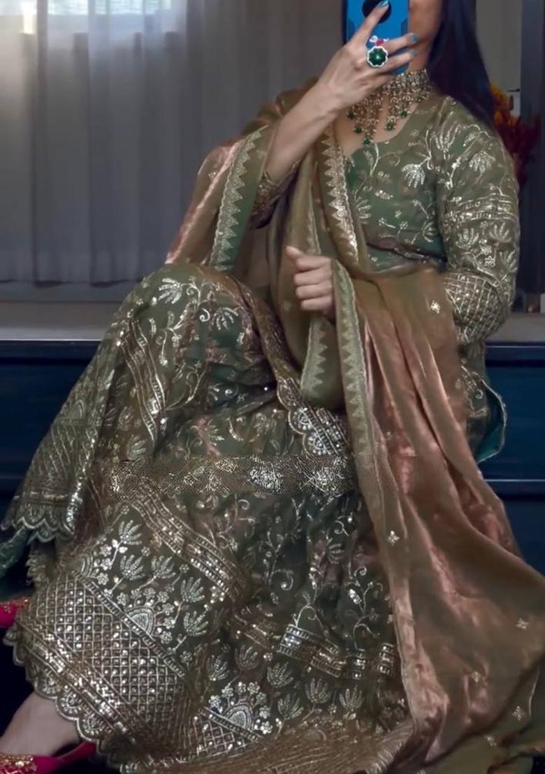 Green Embroidery Silk Salwar Suit Set - Indya