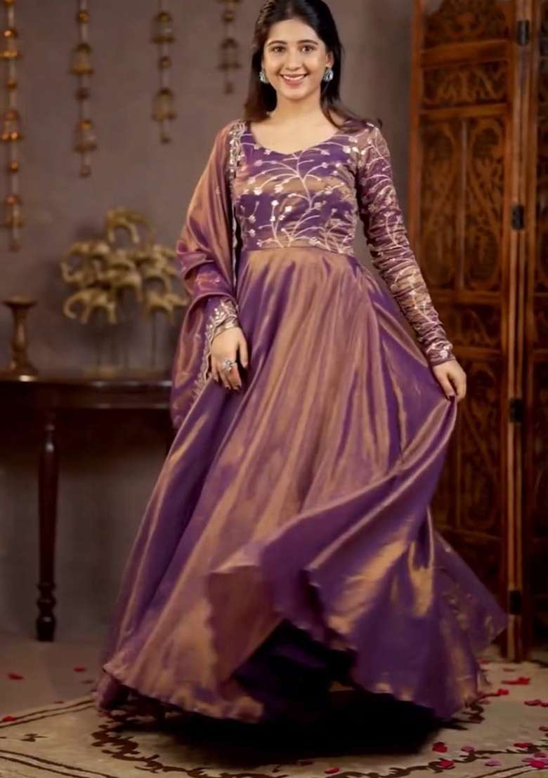 Light Purple Embroidery Silk Blend Salwar Suit Set - Indya