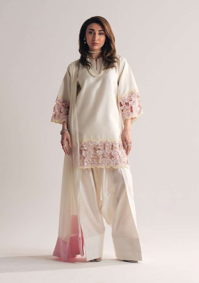 Off White Embroidery Silk Blend Salwar Suit Set - Indya
