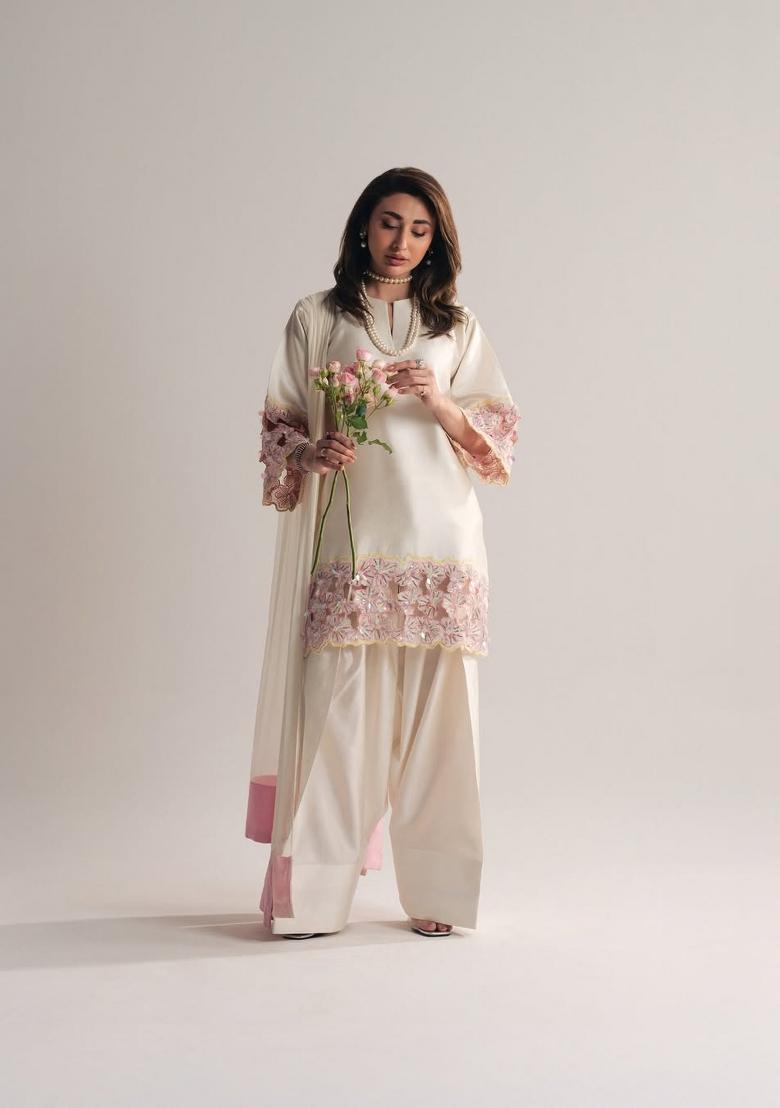 Off White Embroidery Silk Salwar Suit Set - Indya