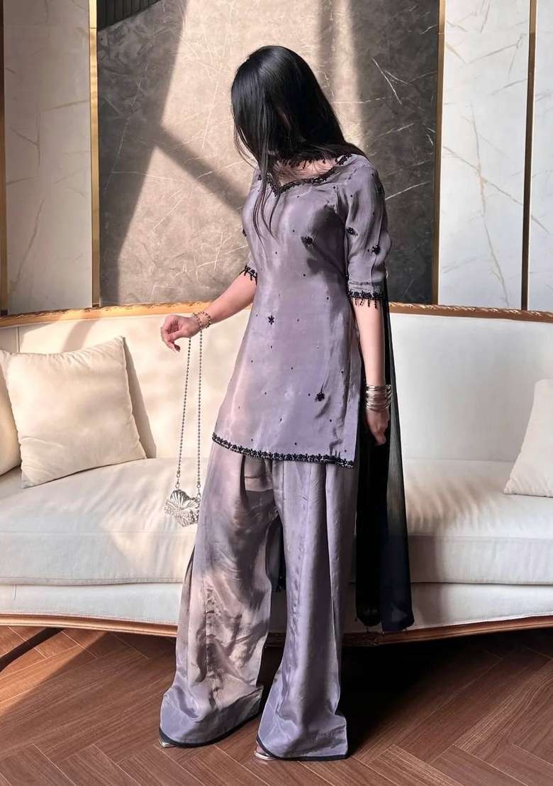 Grey Embroidery Silk Blend Salwar Suit Set - Indya