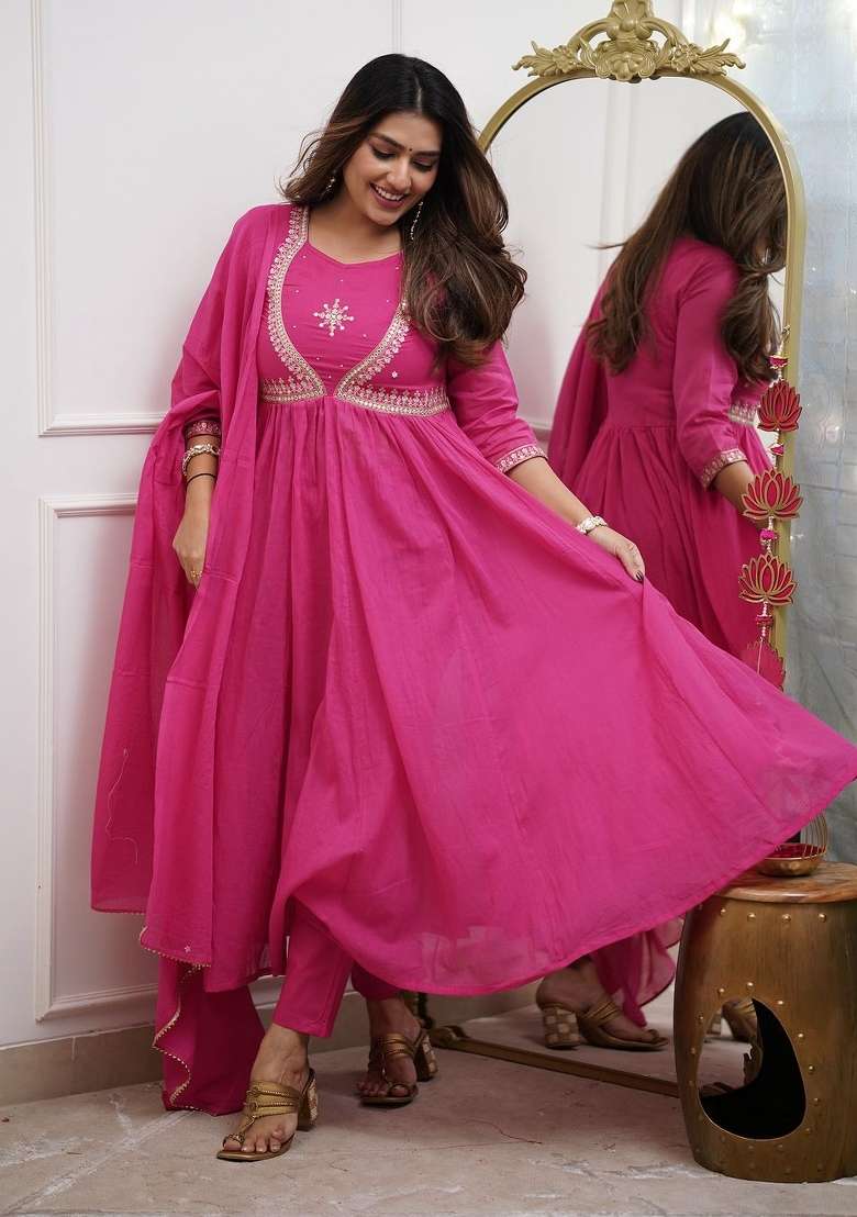 Pink Embroidery Muslin Kurta Set - Indya