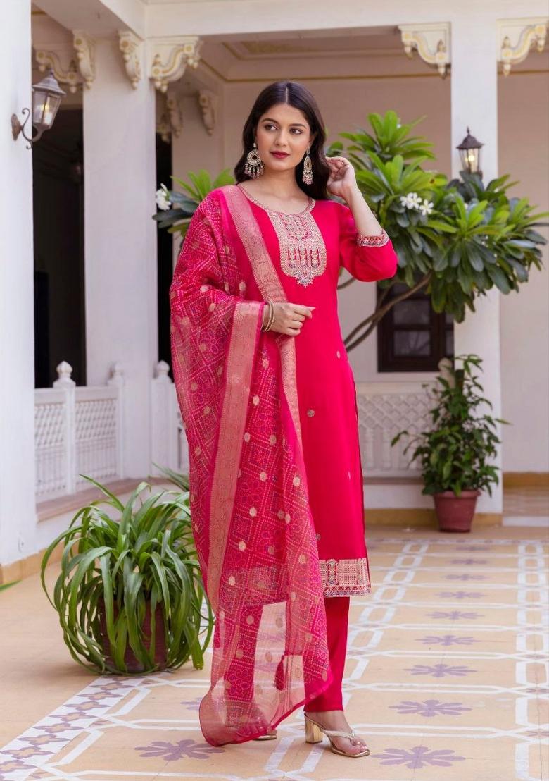 Pink Embroidery Chanderi Kurta Set - Indya