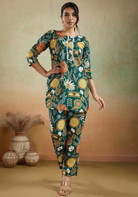Green Printed Rayon Kurta Set — view on Indya