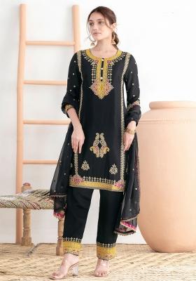Black Embroidery Chinon Kurta Set
