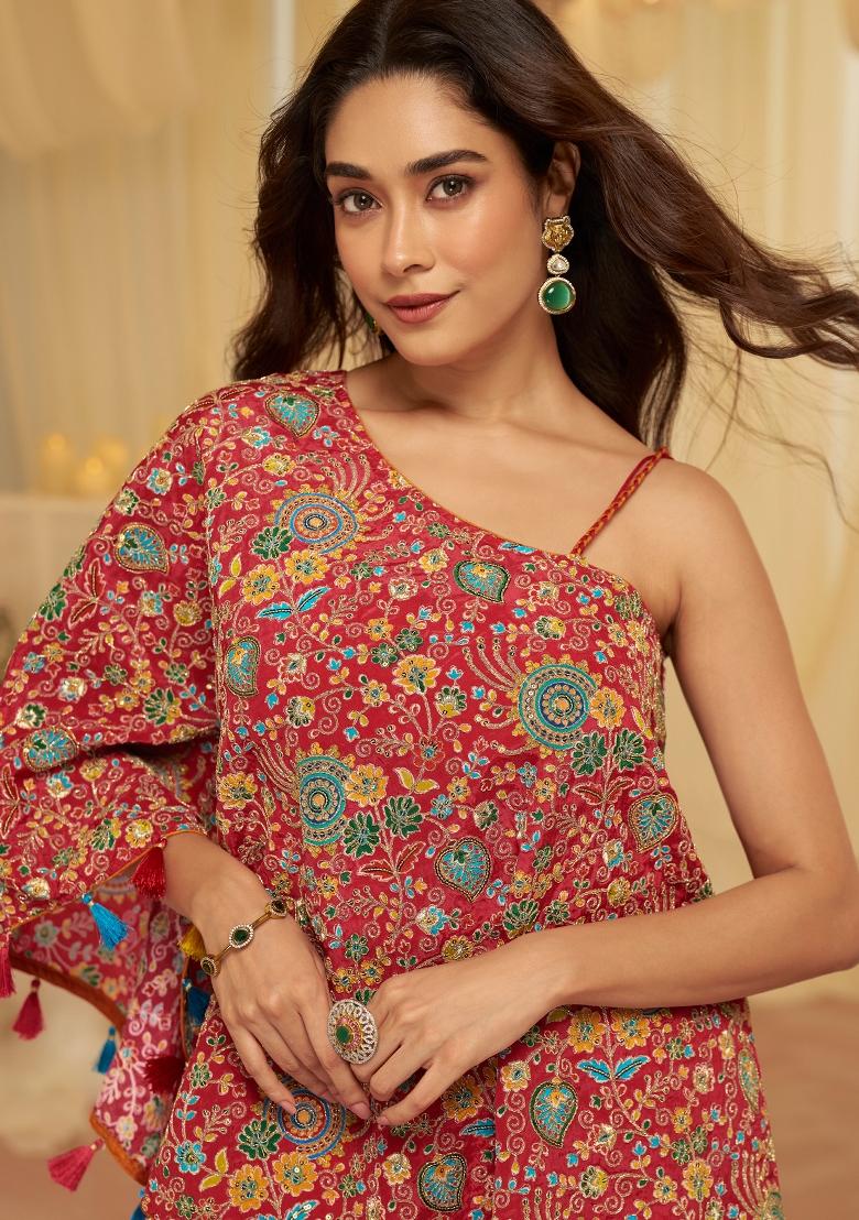 Red Embroidery Viscose Kurta Set - Indya