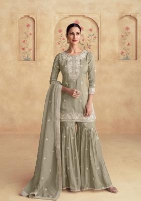 Black Embroidery Silk Blend Salwar Kameez