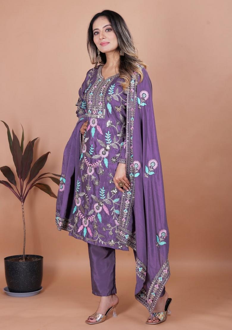 Lavender Thread Work Chinon Kurta Set - Indya