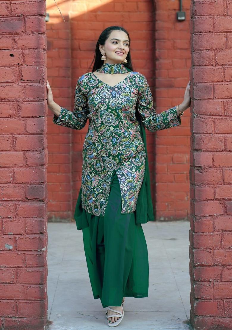 Green Thread Work Silk Kurta Set - Indya