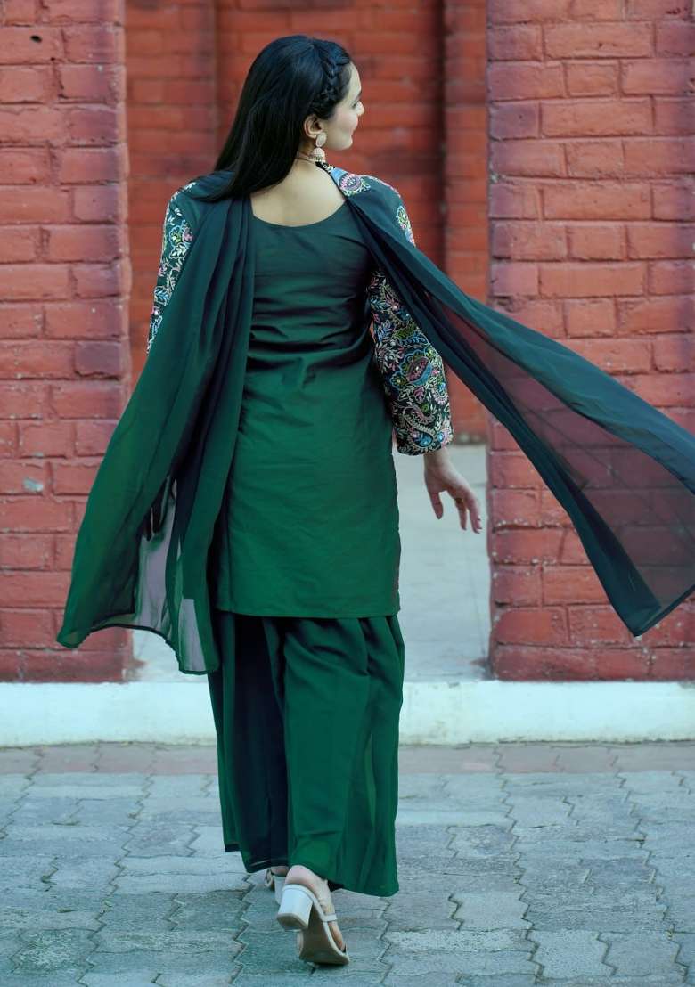Green Thread Work Silk Blend Kurta Set - Indya