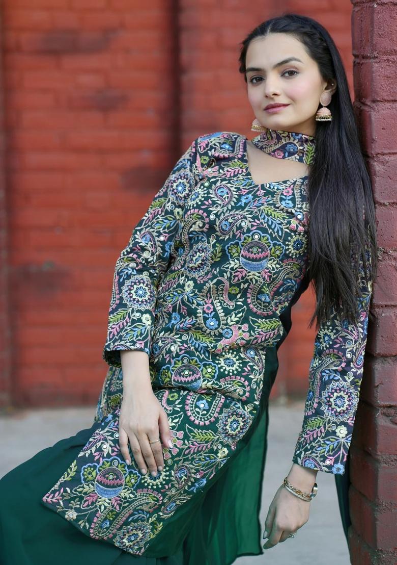 Green Thread Work Silk Kurta Set - Indya