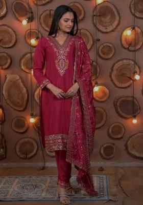 Rani Pink Thread Work Chinon Kurta Set
