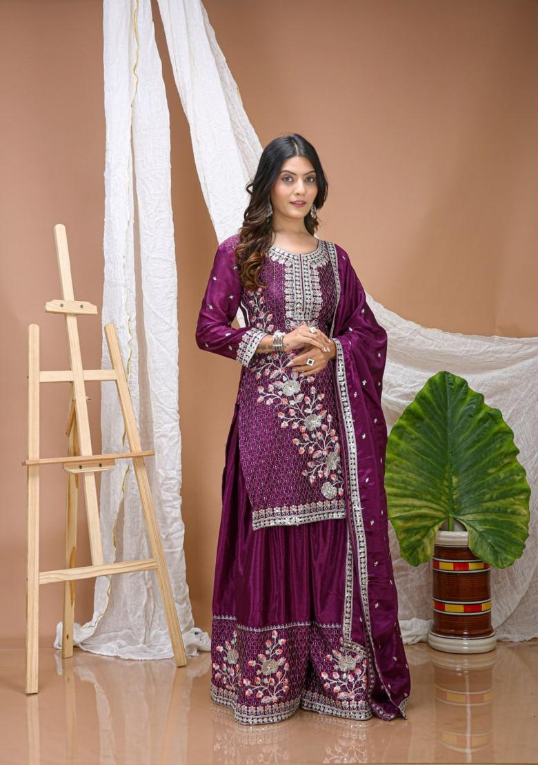 Wine Thread Work Chinon Kurta Set - Indya