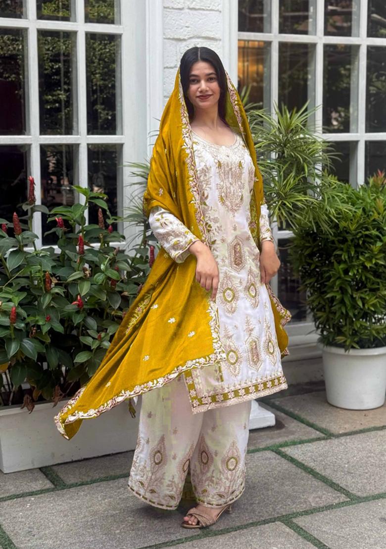 White Thread Work Chinon Kurta Set - Indya