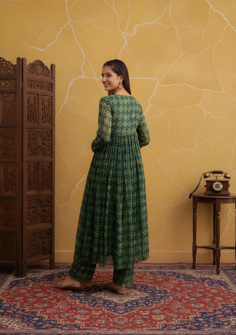 Green Printed Silk Kurta Set - Indya