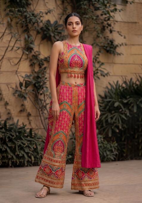 Pink Embroidery Poly Blend Fusion Set