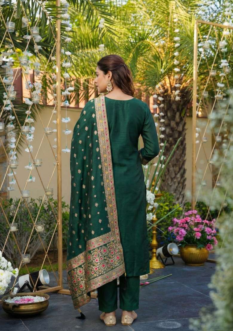Dark Green Jacquard Silk Blend Kurta Set - Indya