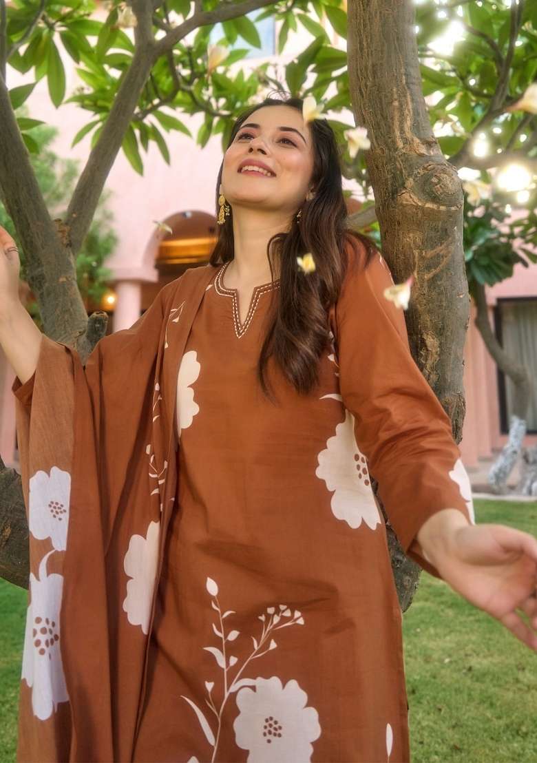 Brown Floral Print Muslin Kurta Set - Indya