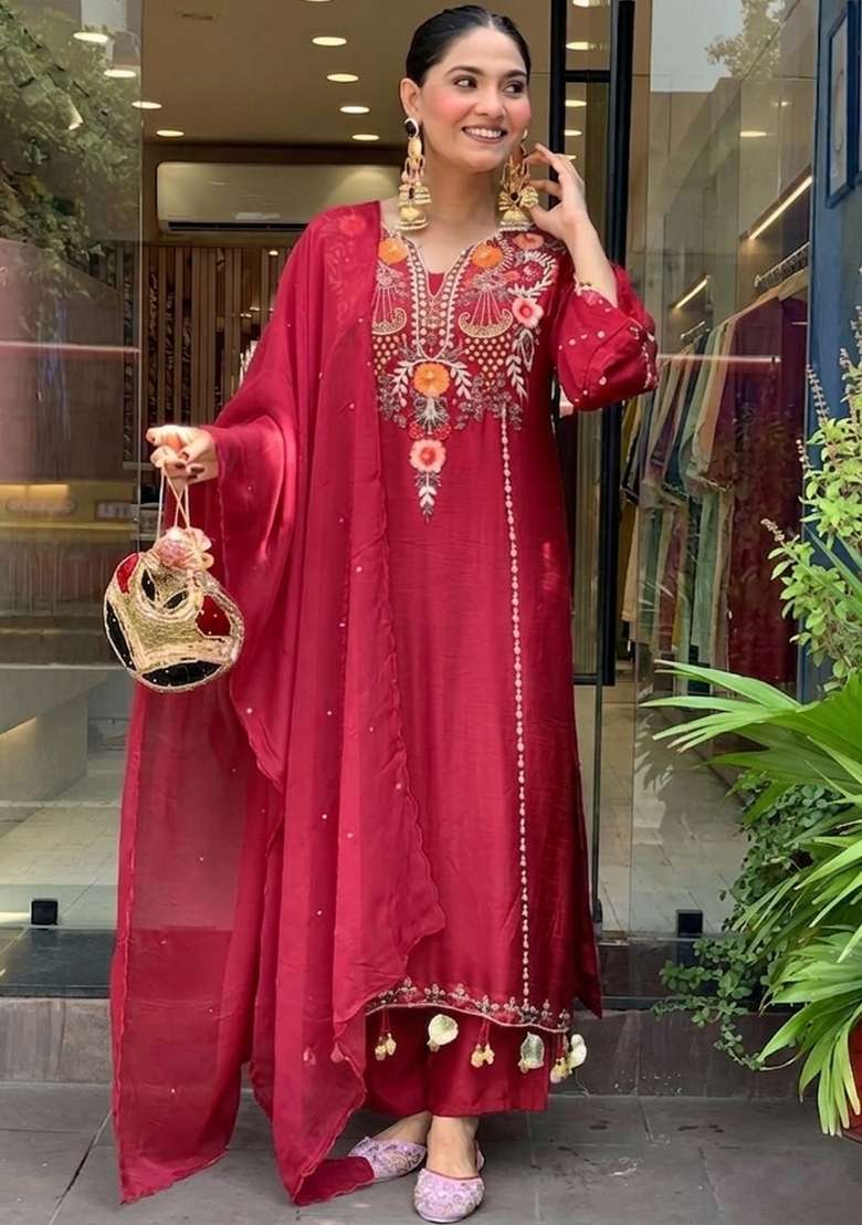 Maroon Thread Work Chanderi Kurta Set - Indya