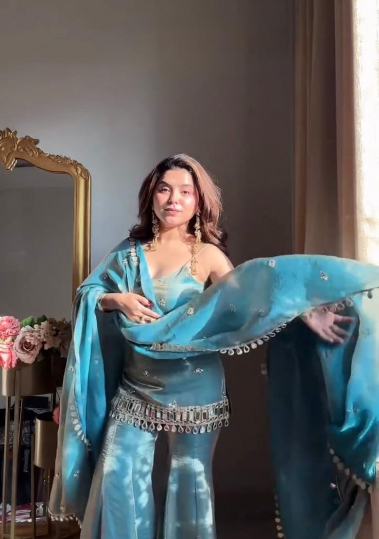 Teal Blue Printed Silk Kurta Set - Indya