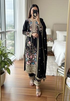 Black Emboidered Chinon Salwar Kameez