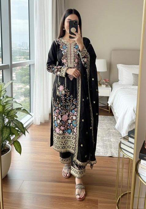 Black Emboidered Chinon Salwar Kameez
