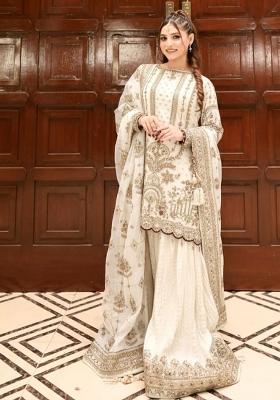 Off White Emboidered Georgette Salwar Kameez